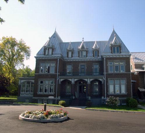Hotel Chateau Cran Chaud Saguenay Zewnętrze zdjęcie